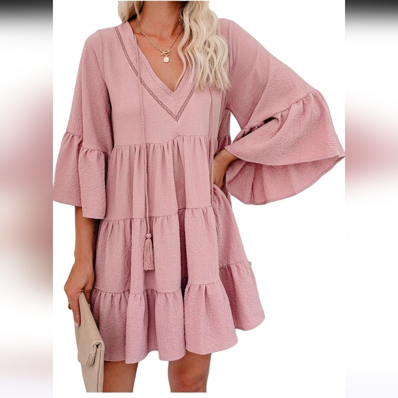 BloomChic Powder Pink Babydoll Tiered V-Neck Ruffle Peplum Below Knee Dress 16 - Picture 1 of 12